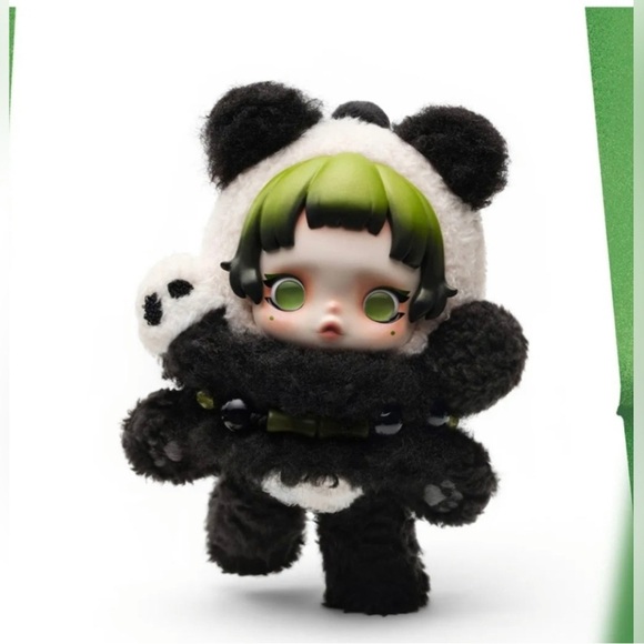 SkullPanda Keychain - Picture 4 of 5